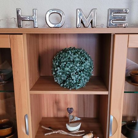 Wohnung Mit Wintergarten Wittmund Exterior foto