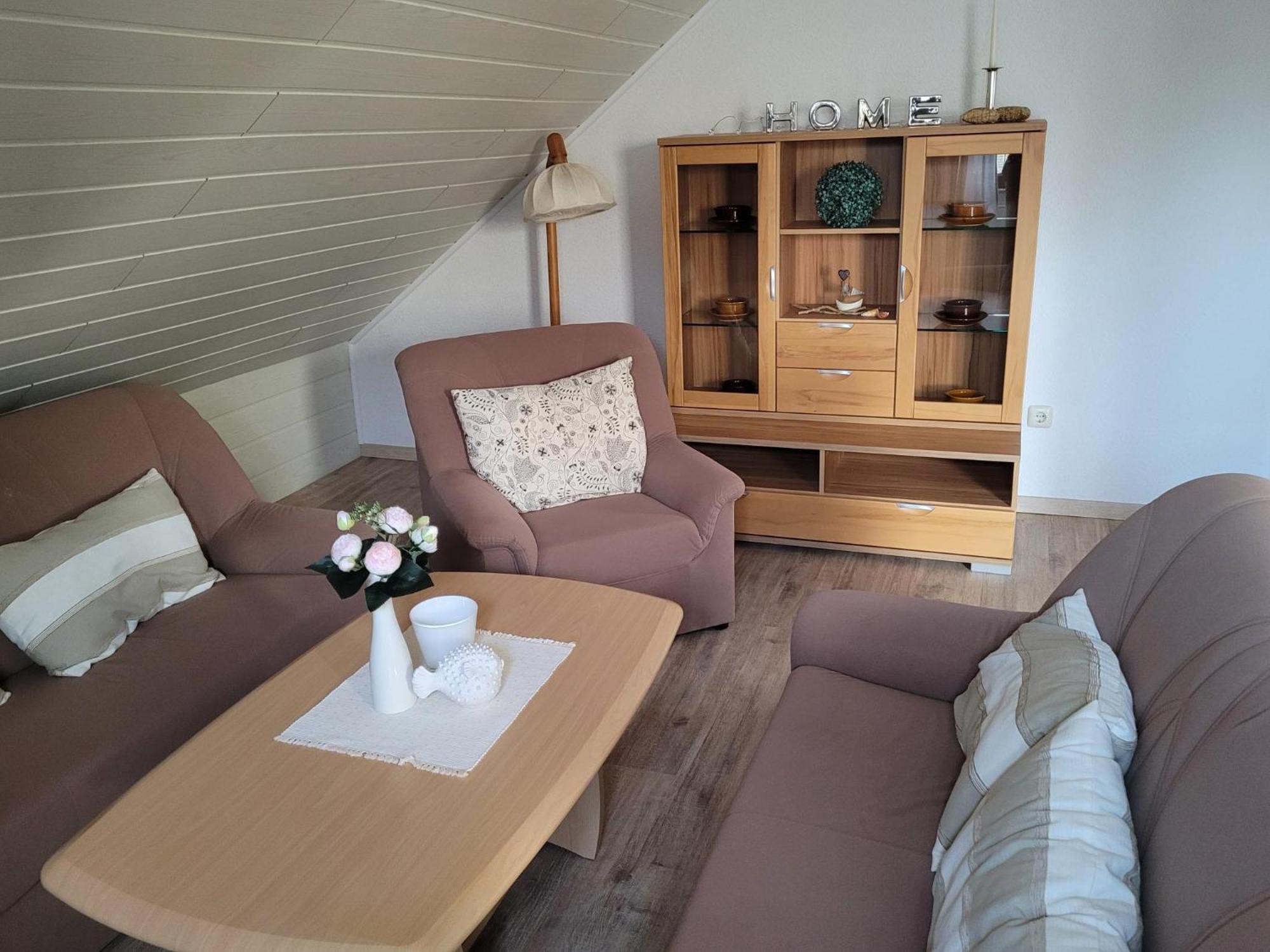 Wohnung Mit Wintergarten Wittmund Exterior foto