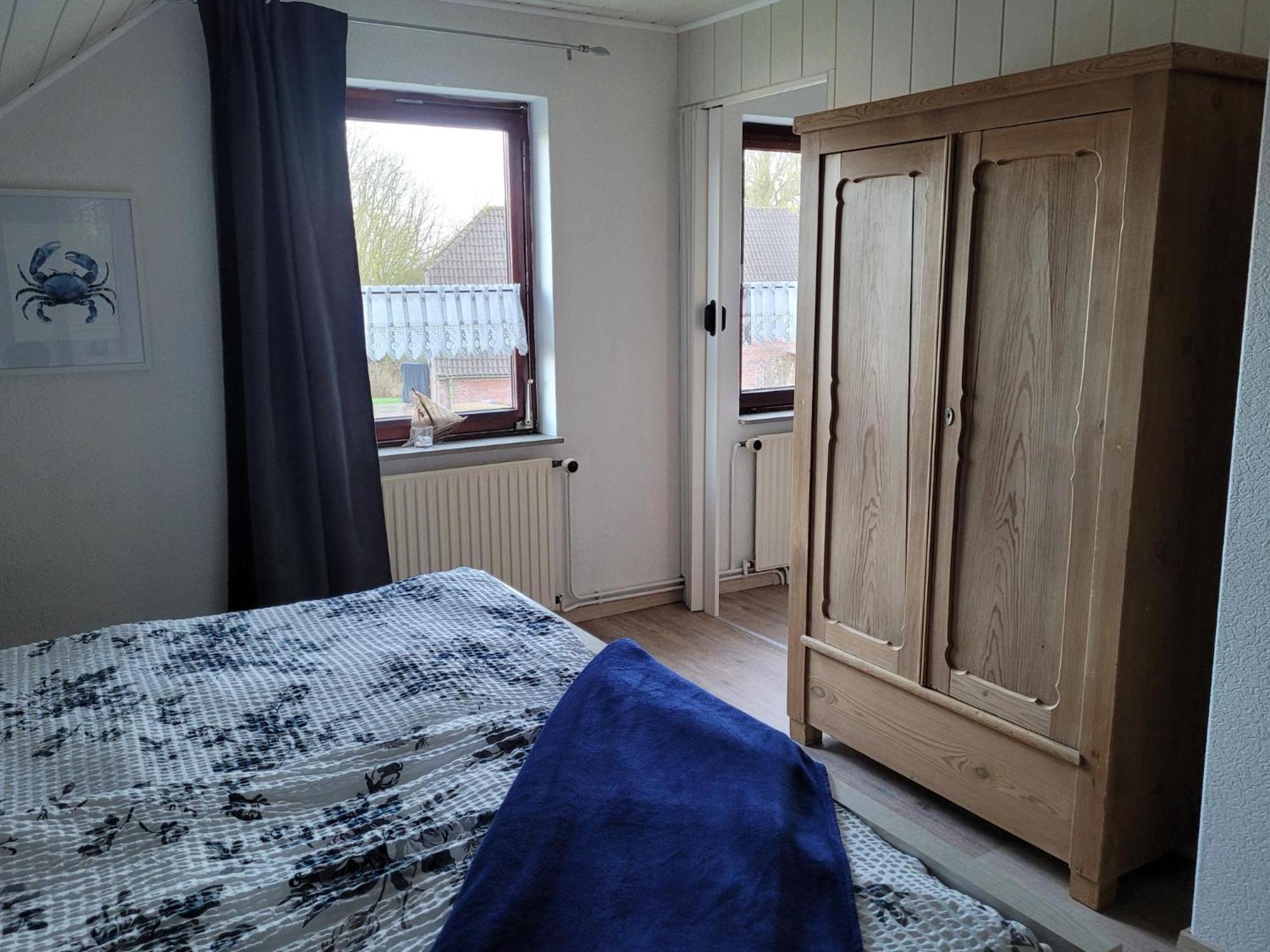Wohnung Mit Wintergarten Wittmund Exterior foto